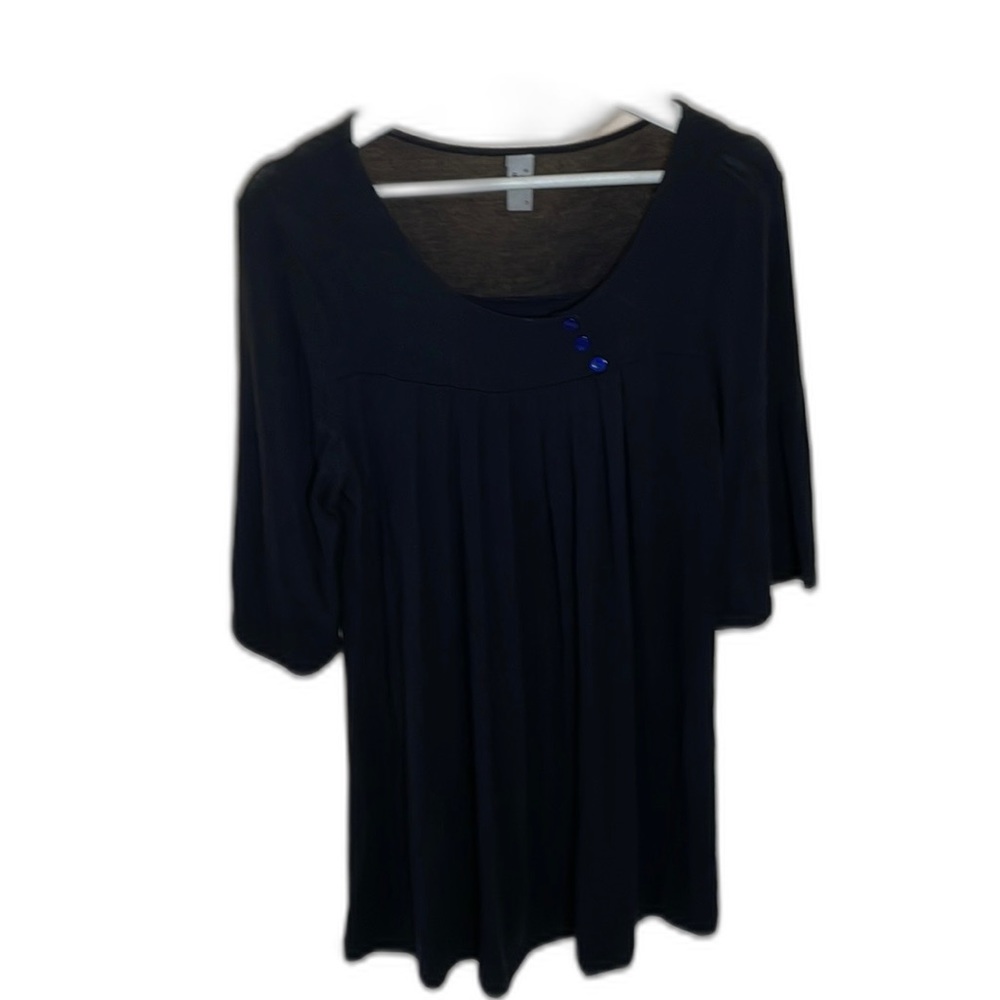 FYI woman’s black pleated tunic top